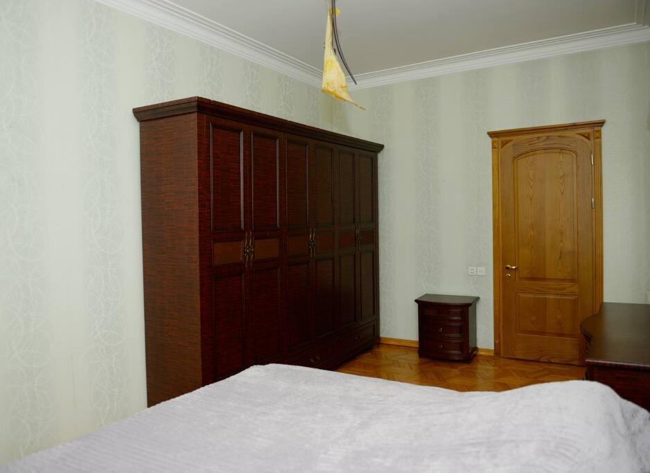 Your Cozy Place Tbilisi Buitenkant foto