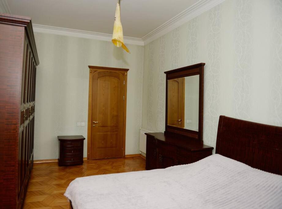 Your Cozy Place Tbilisi Buitenkant foto